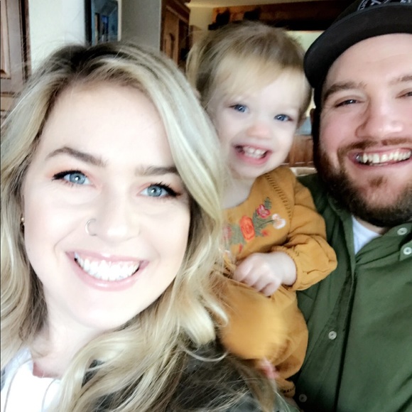 Meet your Posher, Rhylee - Picture 3 of 6